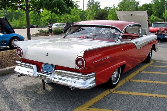 #49 1957 FORD FAIRLANE 500