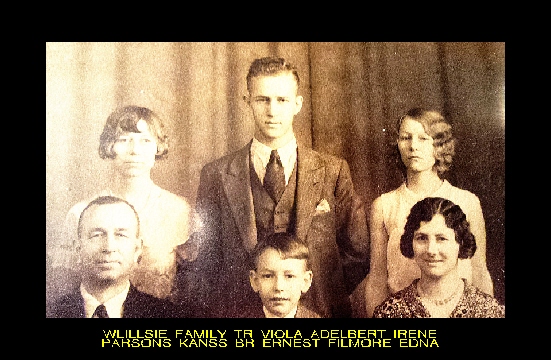 #92 P4 WILLSIE FAMILY PARSONS KS. 1923 