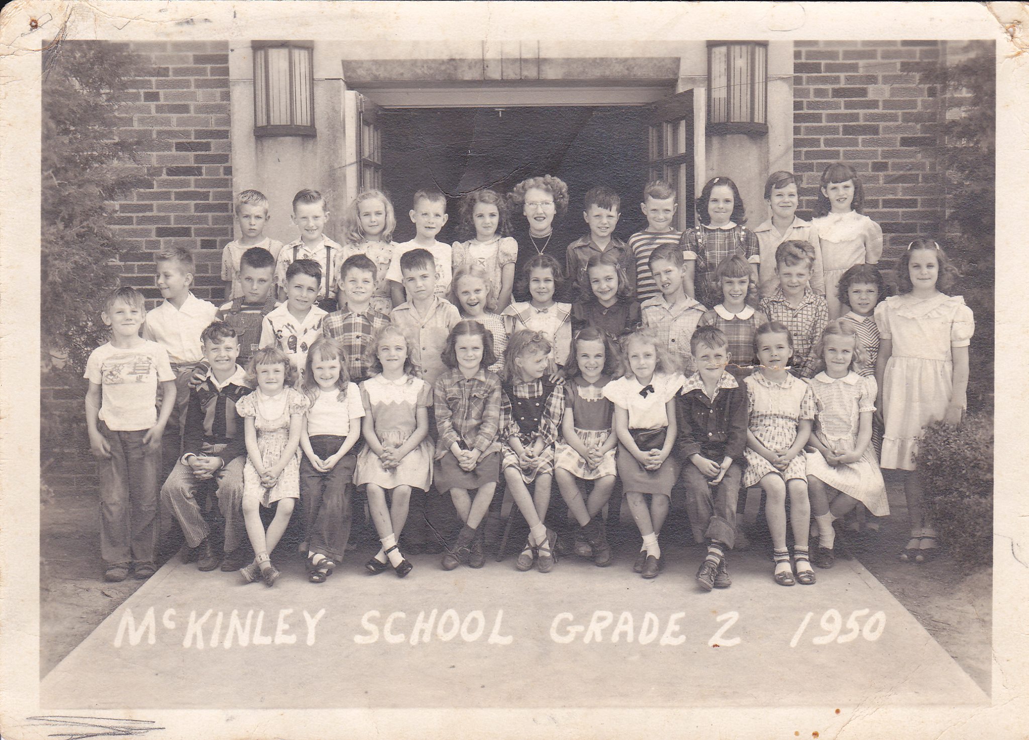 #105 P4 McKINLEY GRADE 2 1950 PARSONS, KS