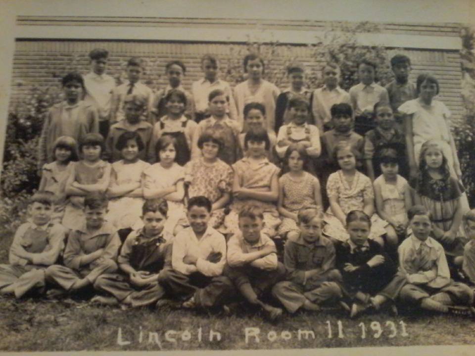 #112 Lincoln School 1931 1st Grade Parsons, Ks MANY MORE CLASS PIC AT #101 BELOW