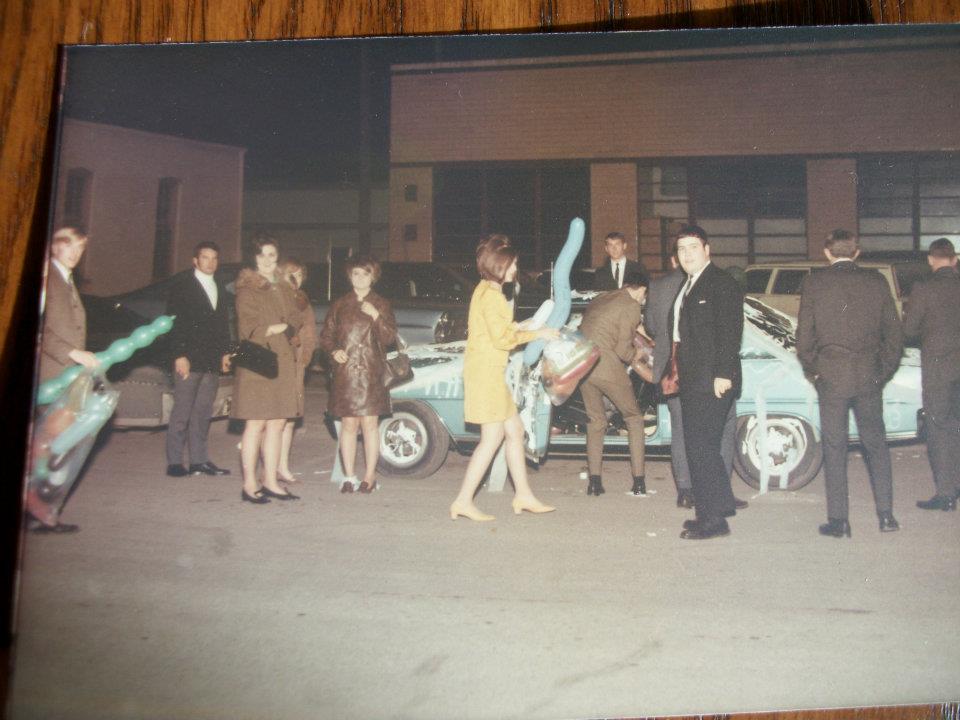 #105 HELEN TOLMAN WITH BALLOON CENTER AT NANCY AUSTIN'S WEDDING